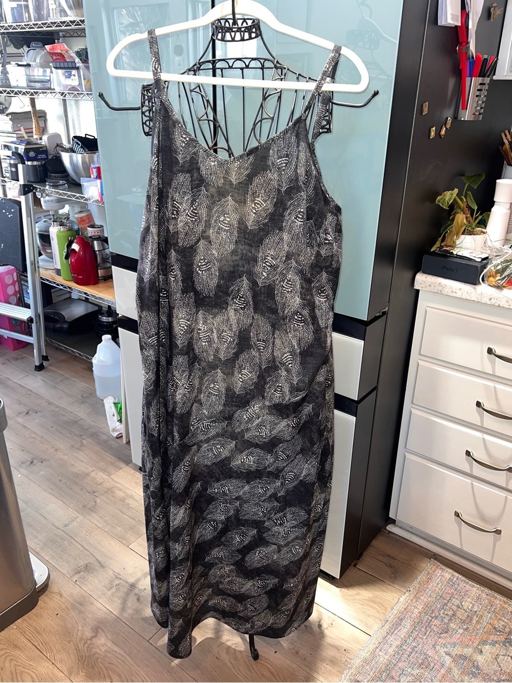 Sejour Feather 🪶 Print V-Neck Midi Slip Dress Gray Black Plus Size 18W